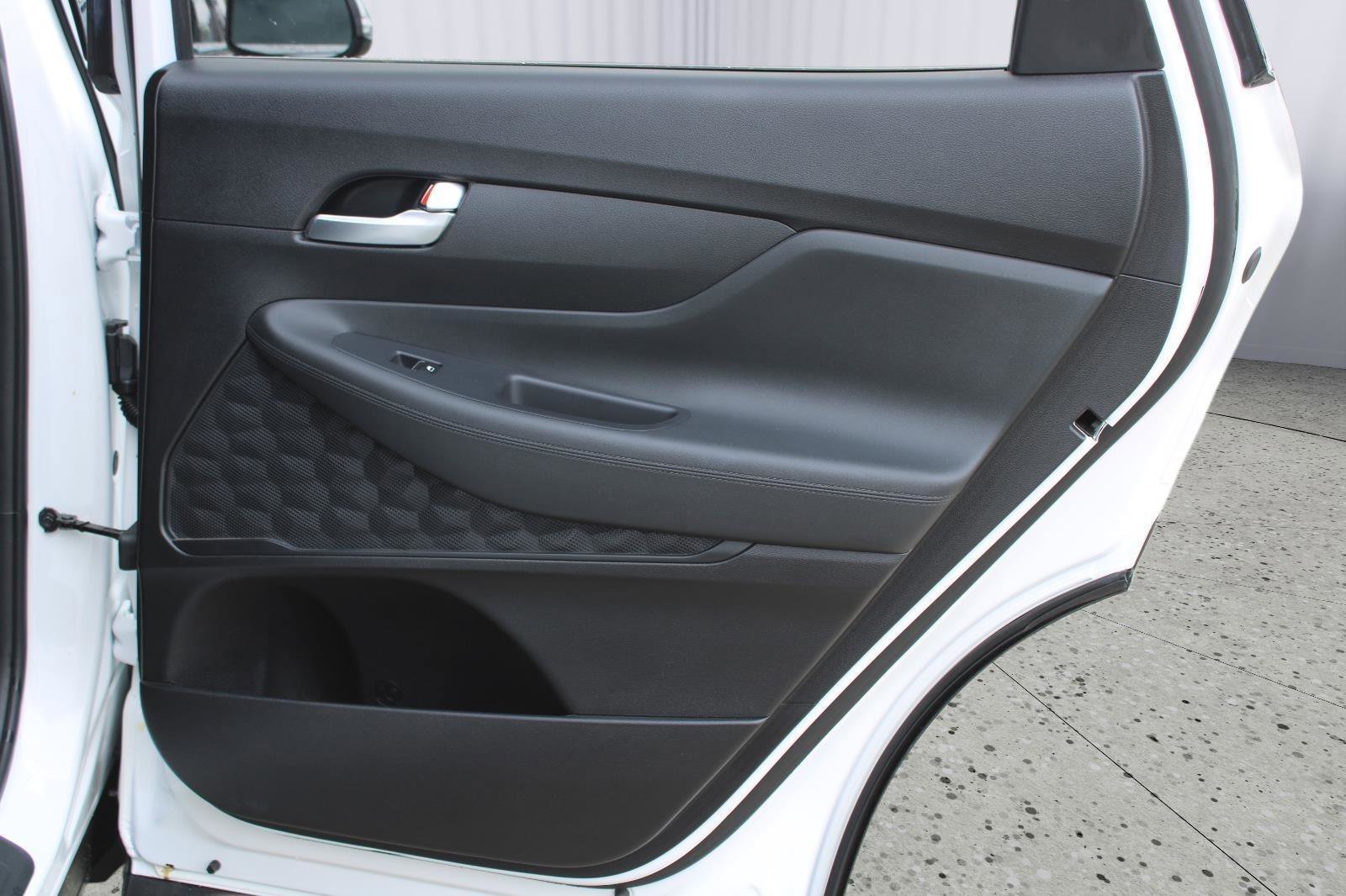 Used 2023 Hyundai Santa Fe SEL image 39