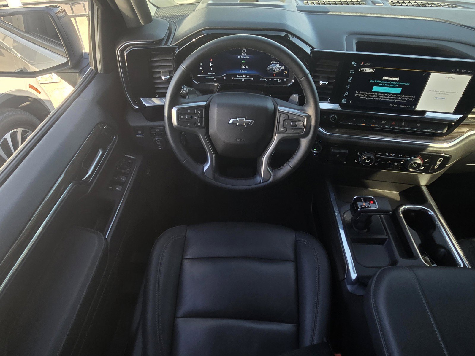 Used 2024 Chevrolet Silverado 1500 RST w/ Redline Edition AWD/4WD image 9