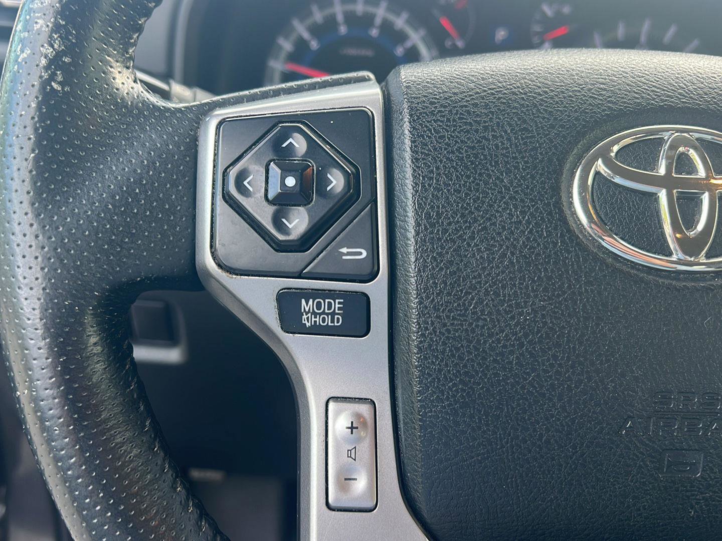 Used 2016 Toyota 4Runner SR5 image 21