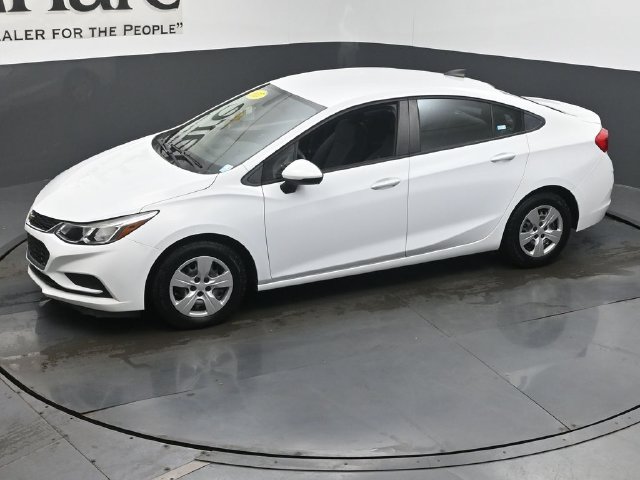 Used 2017 Chevrolet Cruze LS FWD image 47