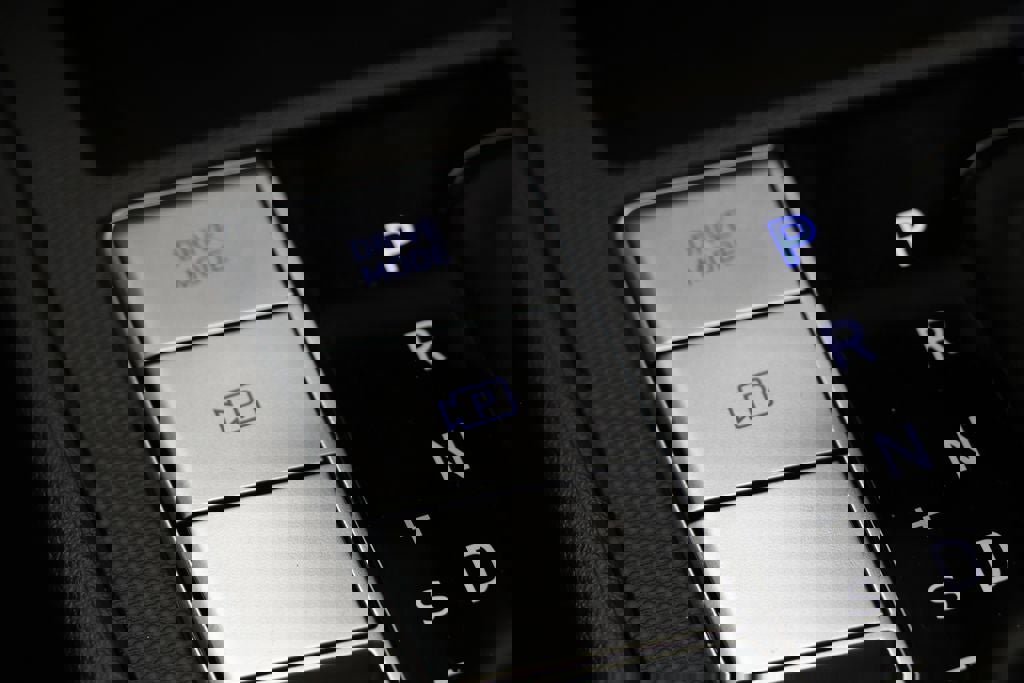 Used 2023 Hyundai Elantra Limited image 27