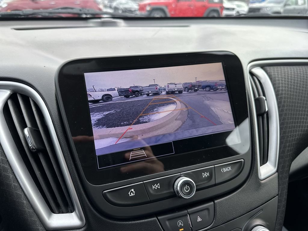 Used 2024 Chevrolet Malibu LS image 17