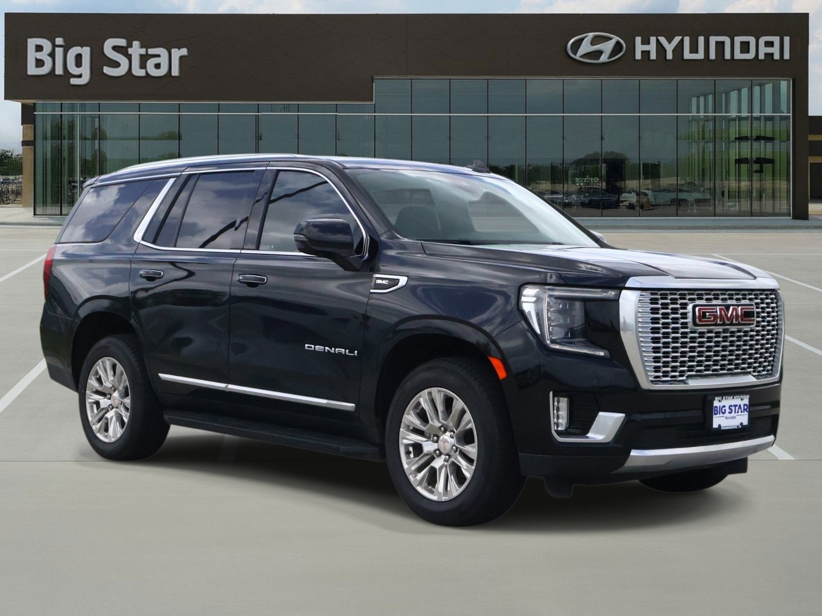 Used 2024 GMC Yukon Denali AWD/4WD image 6
