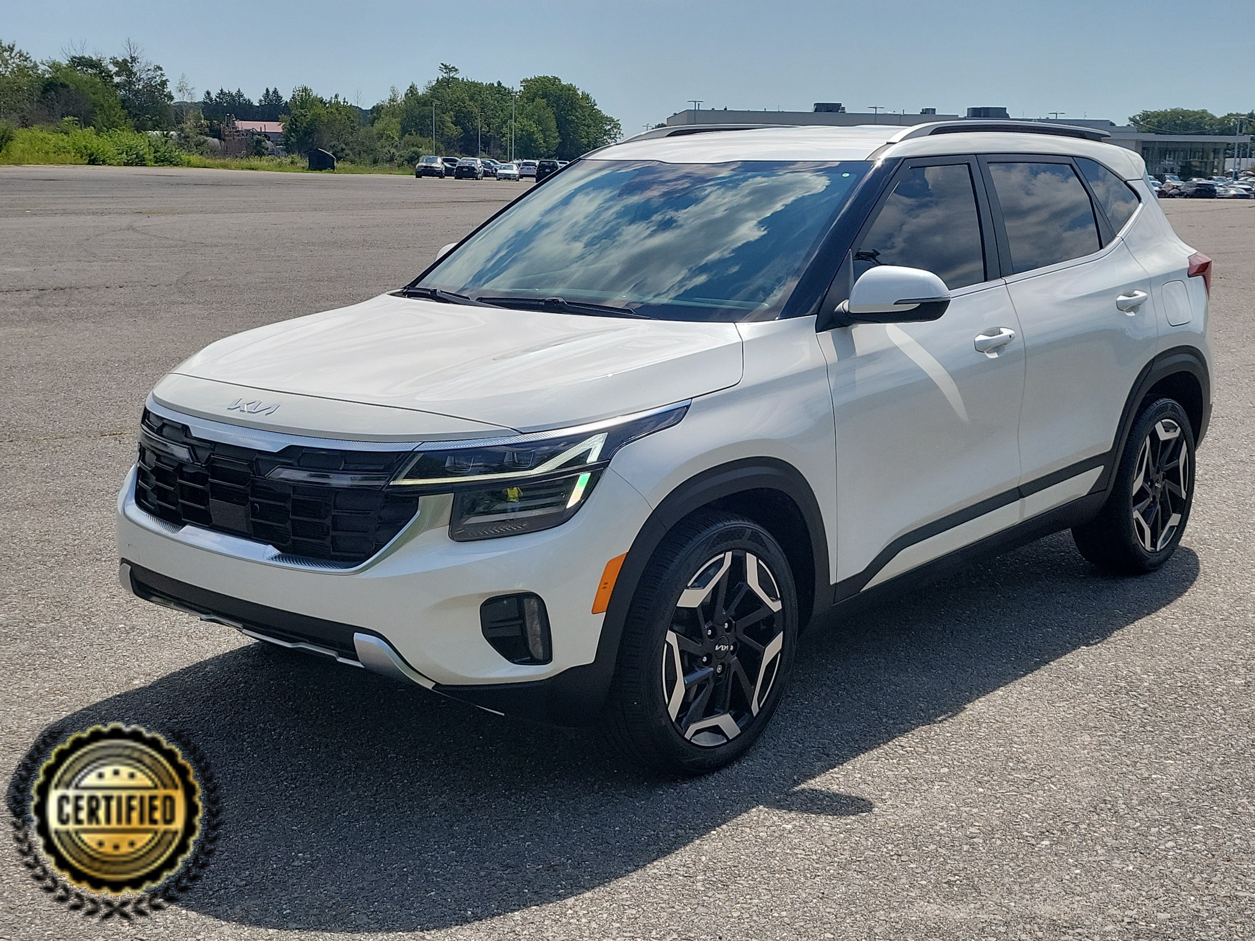 Used 2024 Kia Seltos SX AWD/4WD image 1