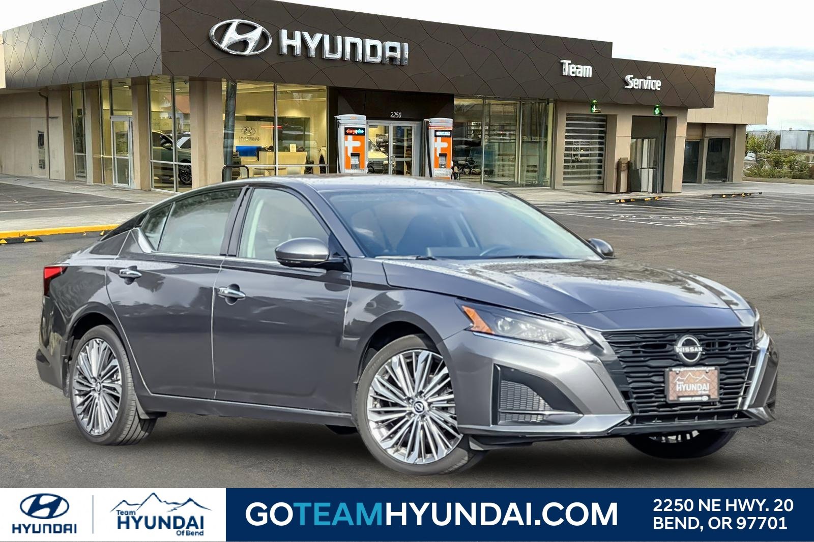 Used 2024 Nissan Altima 2.5 SL