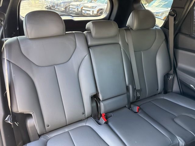 Used 2023 Hyundai Santa Fe SEL w/ Premium Package image 24