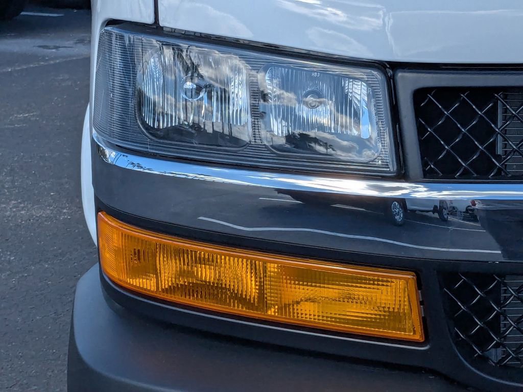 New 2025 Chevrolet Express 4500 w/ Power Convenience Package image 12