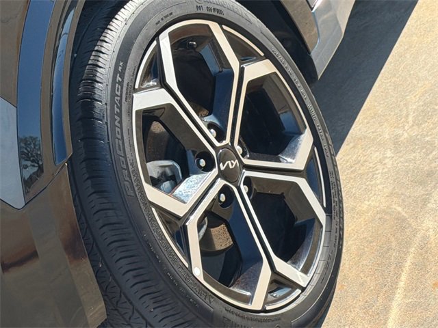 Used 2024 Kia Niro SX Touring image 8