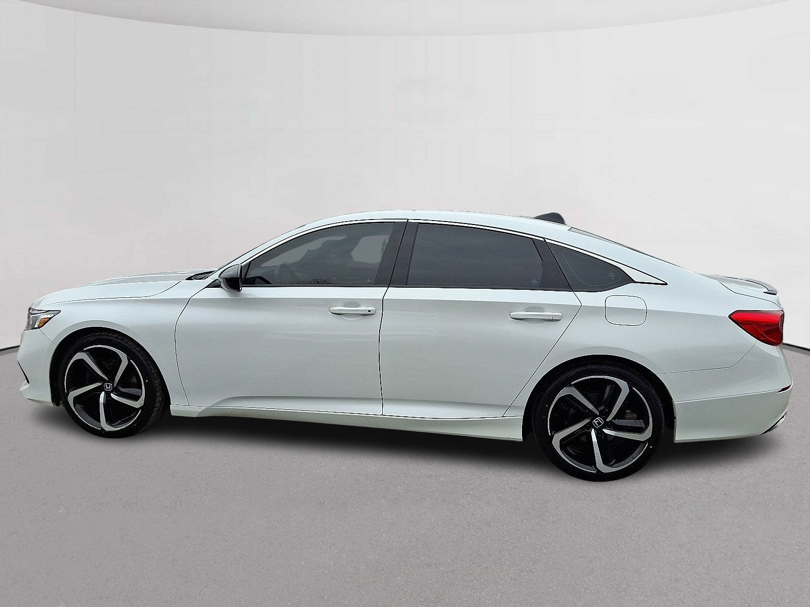 Certified 2022 Honda Accord Sport image 6