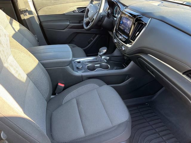 Used 2023 Chevrolet Traverse LT w/ Midnight/Sport Edition image 22