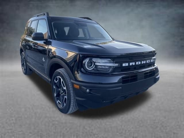 Used 2023 Ford Bronco Sport Outer Banks w/ Tech Package image 7