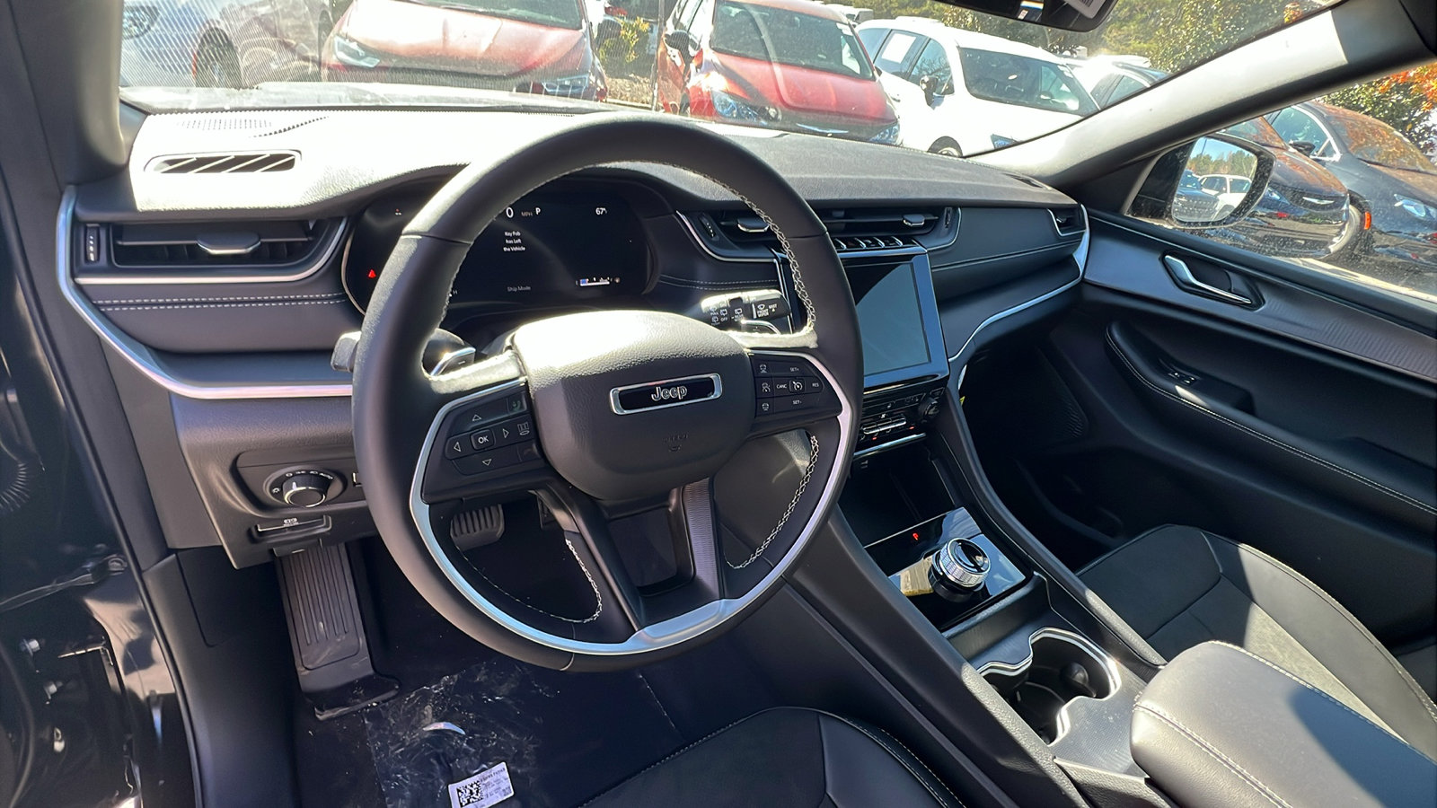 New 2025 Jeep Grand Cherokee Altitude image 22