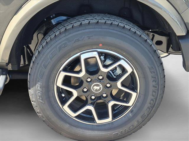 New 2026 Ford Bronco Outer Banks AWD/4WD image 9