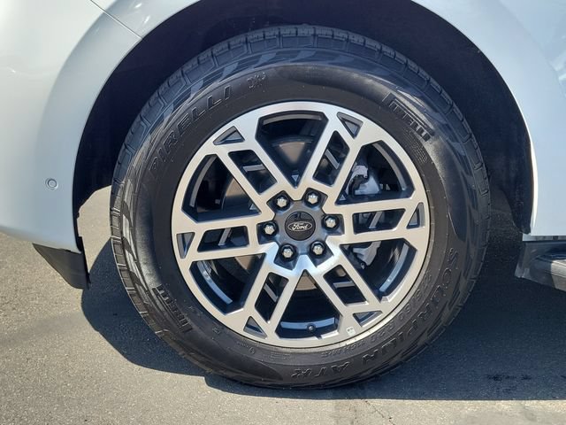 Certified 2025 Ford Expedition Active AWD/4WD image 28