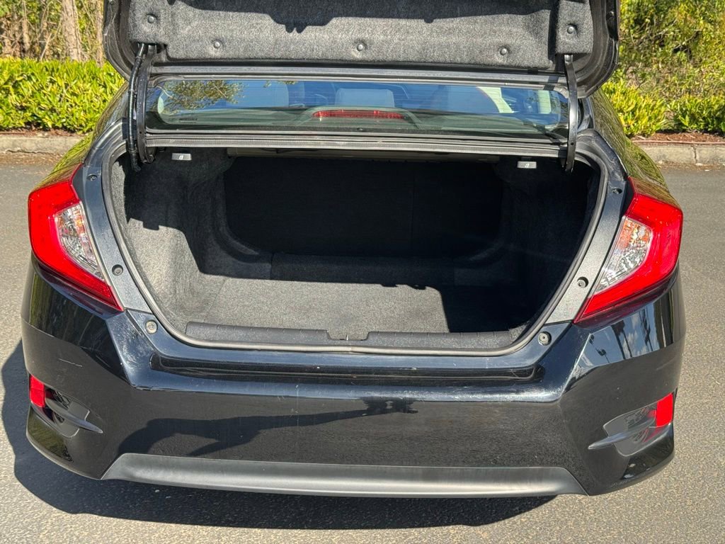 Used 2018 Honda Civic EX image 17