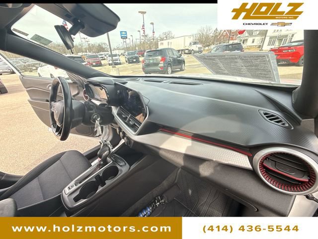 Certified 2024 Chevrolet Trax RS w/ Driver Confidence Package FWD image 25