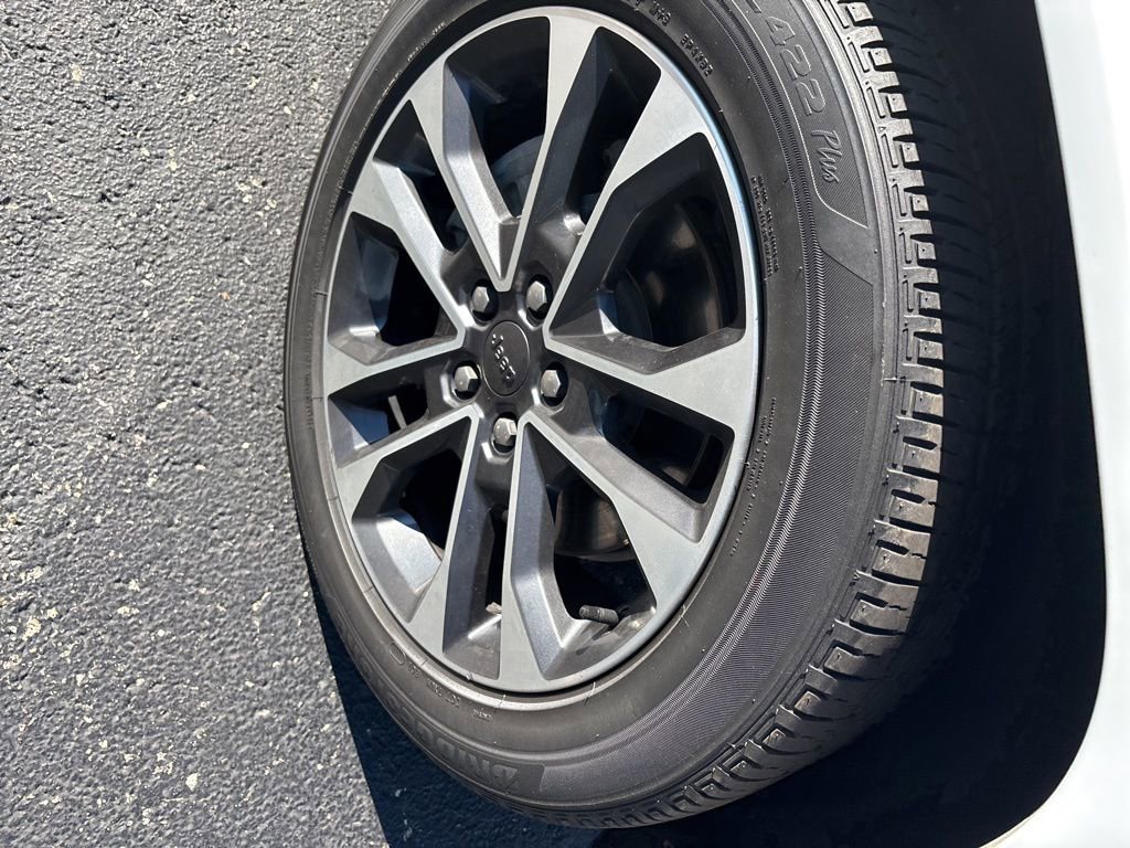 Used 2021 Jeep Grand Cherokee L Overland image 9