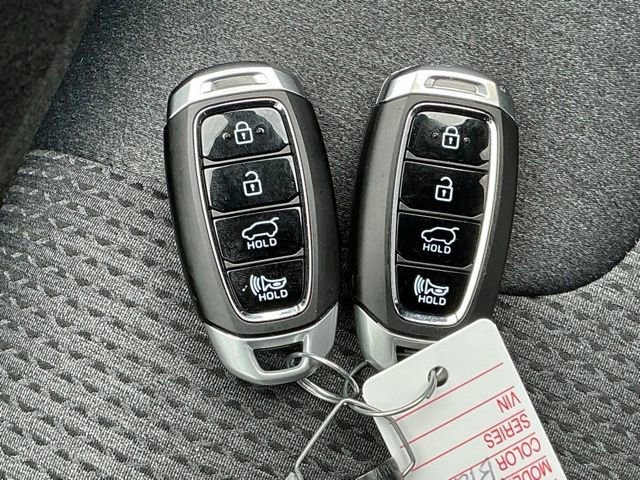 Used 2020 Hyundai Santa Fe SEL w/ Convenience Package FWD image 20