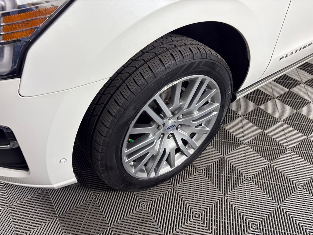 Certified 2024 Ford Expedition Max Platinum image 11