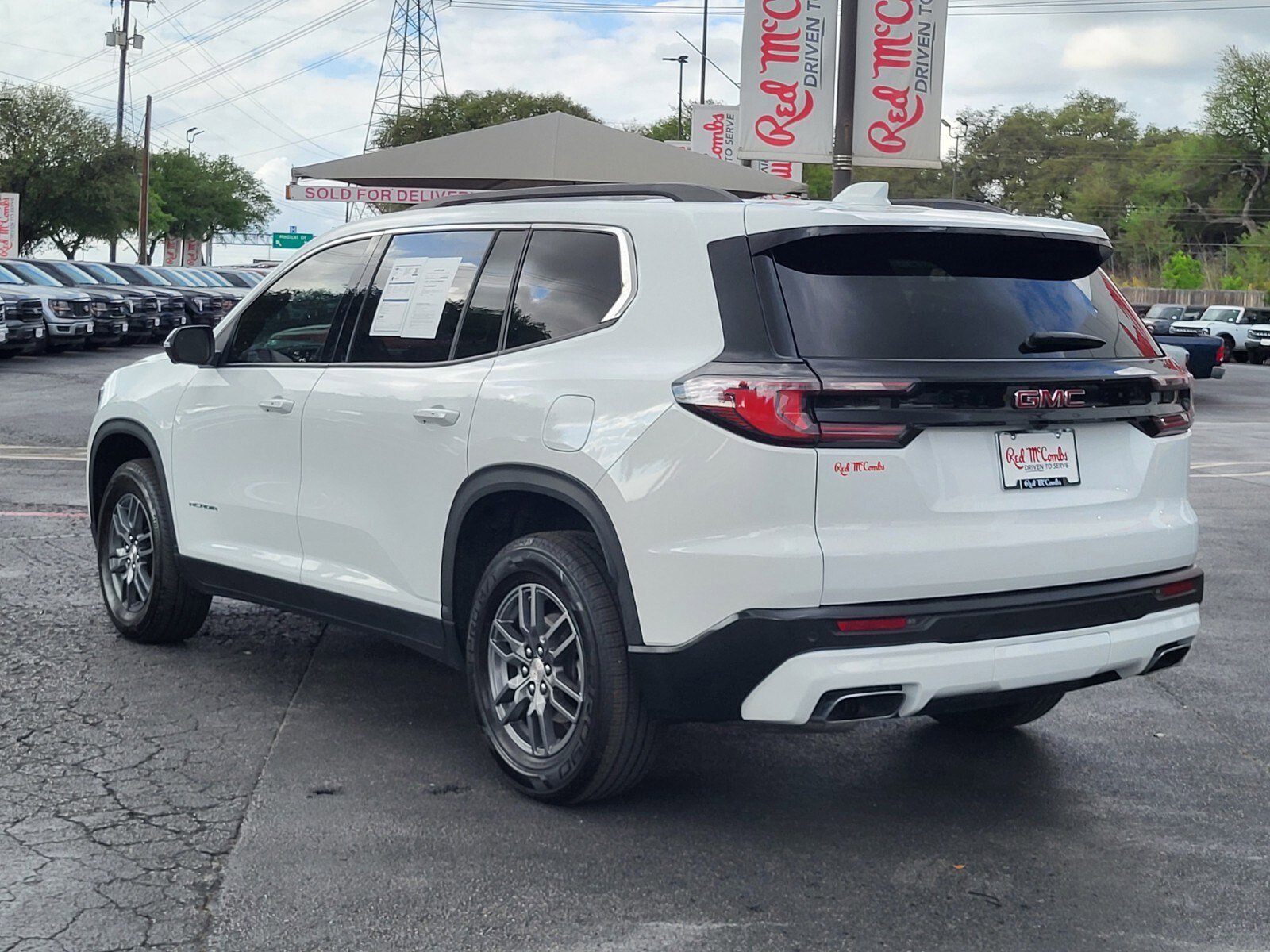 Used 2025 GMC Acadia Elevation FWD image 6