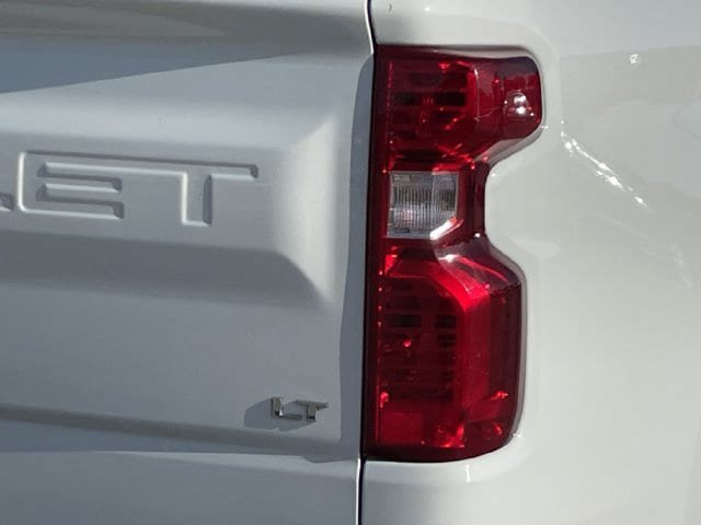 Used 2025 Chevrolet Silverado 1500 LT AWD/4WD image 6