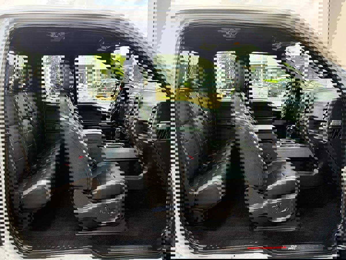 Used 2017 Ford F150 Raptor w/ Equipment Group 802A Luxury image 28