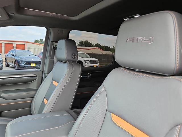 Used 2024 GMC Sierra 1500 AT4 w/ Technology Package AWD/4WD image 11