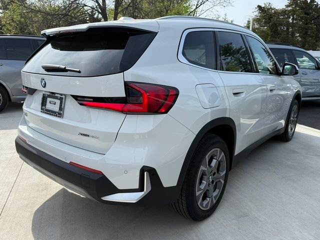 Used 2023 BMW X1 xDrive28i w/ Convenience Package image 4