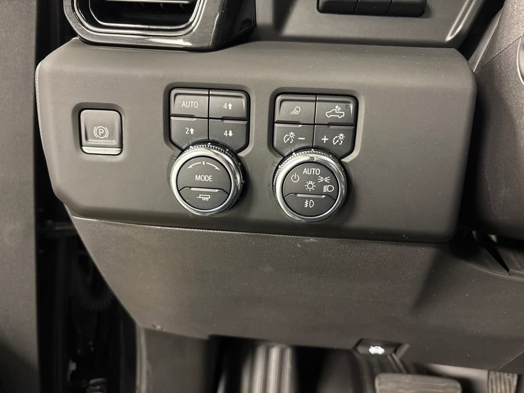 Used 2022 GMC Sierra 1500 AT4X image 34