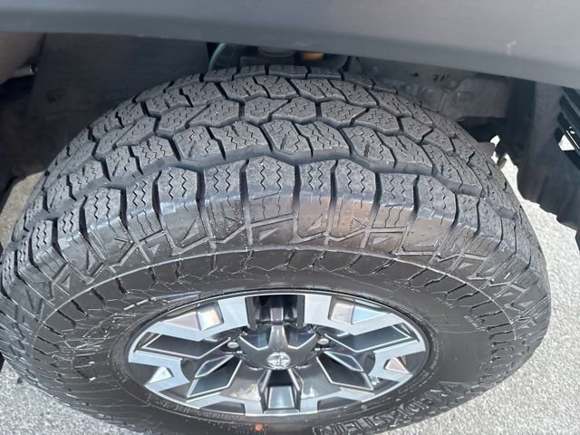 Used 2020 Toyota Tacoma TRD Off-Road image 36