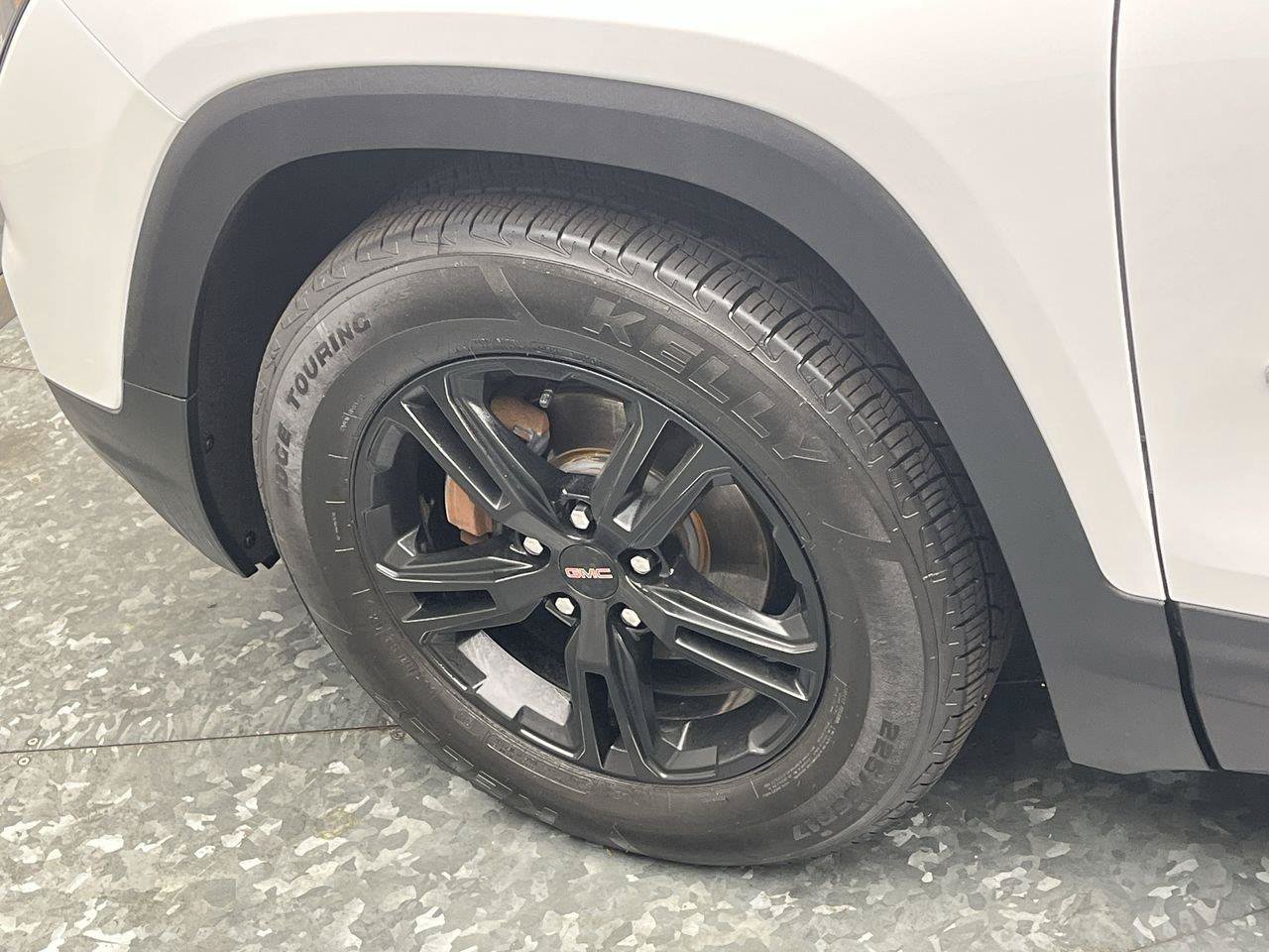 Certified 2024 GMC Terrain AT4 w/ Tech Package AWD/4WD image 35