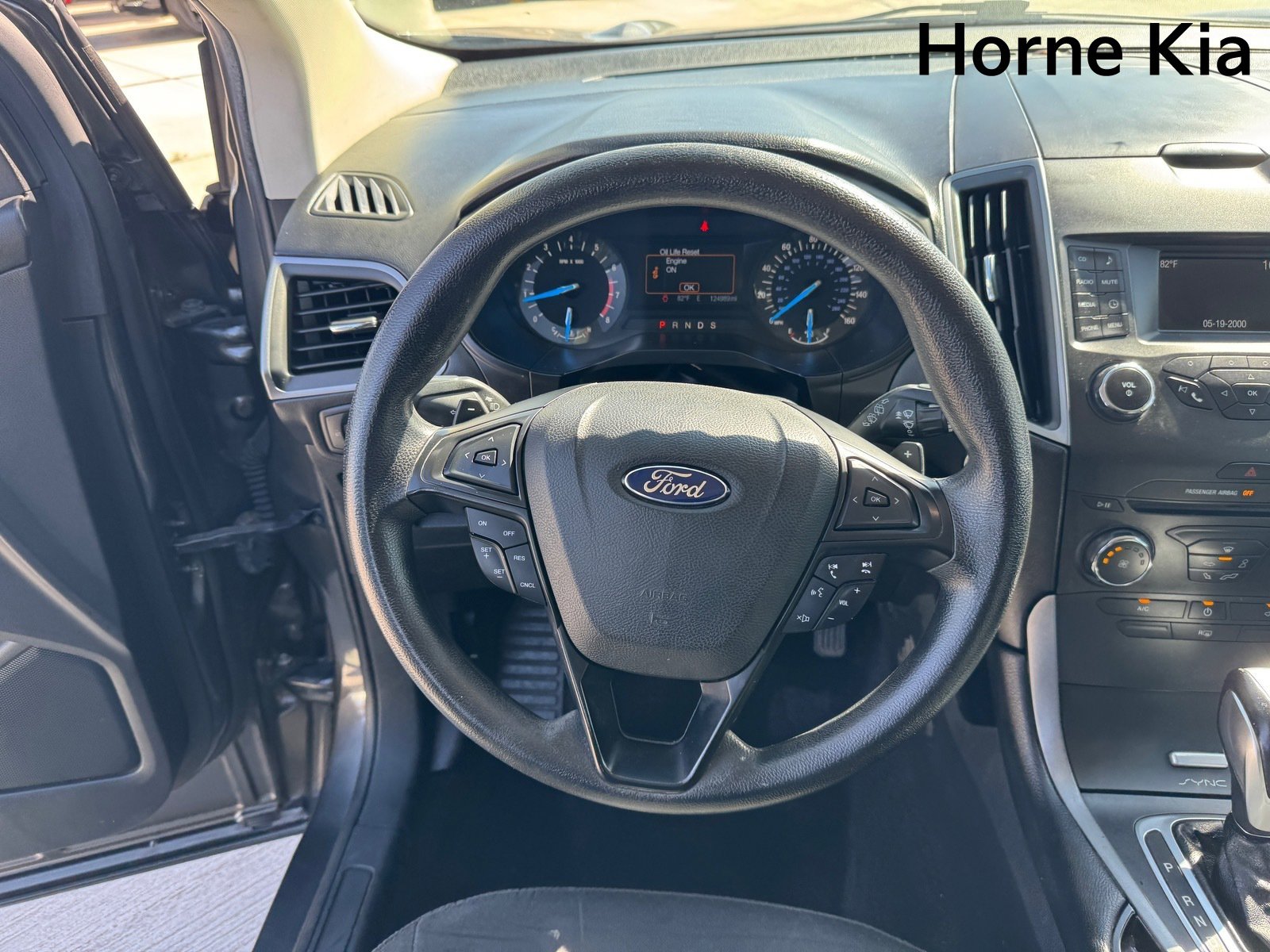 Used 2016 Ford Edge SE image 16