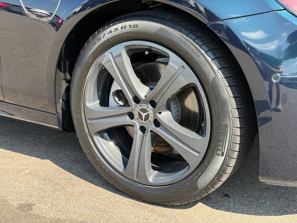 Used 2018 Mercedes-Benz E 300 4MATIC image 25