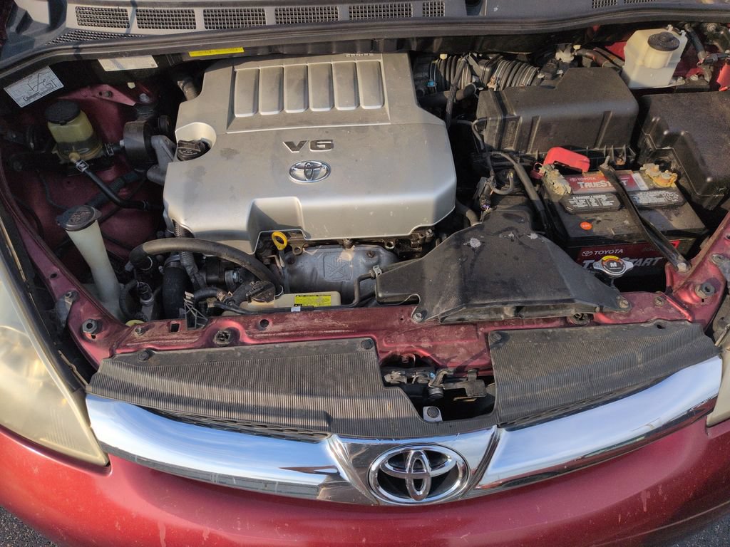 Used 2009 Toyota Sienna XLE FWD image 23
