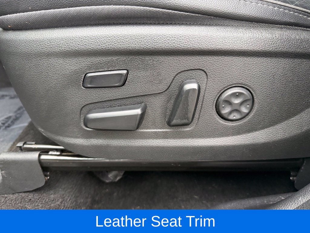 Used 2022 Hyundai Santa Fe Limited AWD/4WD image 24