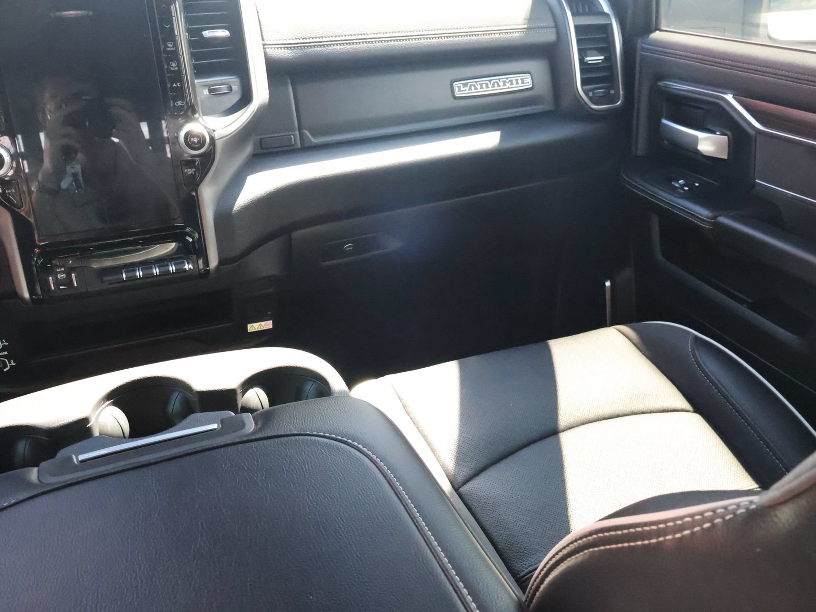 Used 2026 RAM 2500 Laramie AWD/4WD image 27