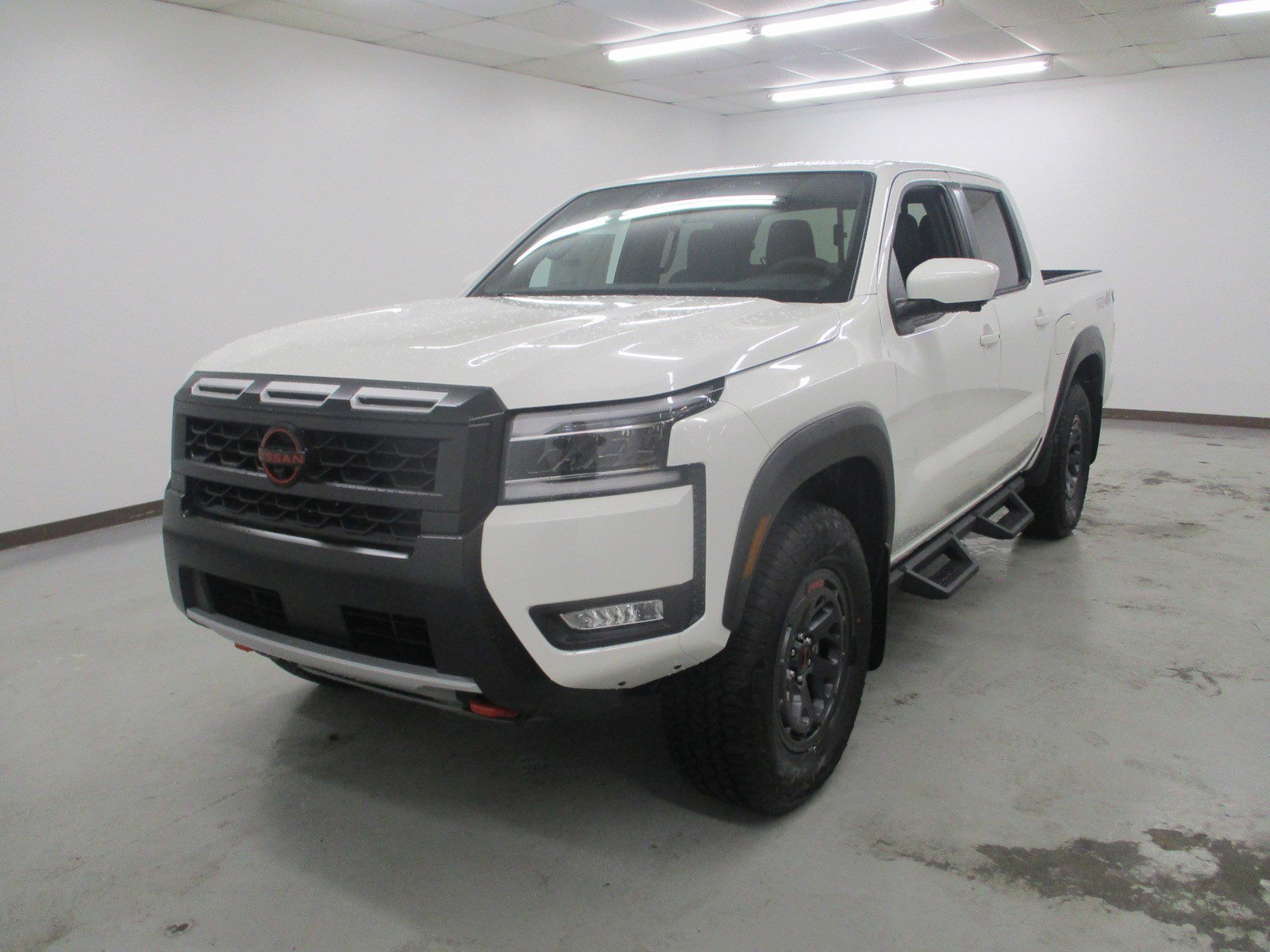 New 2025 Nissan Frontier PRO-4X w/ Pro Premium Package image 1