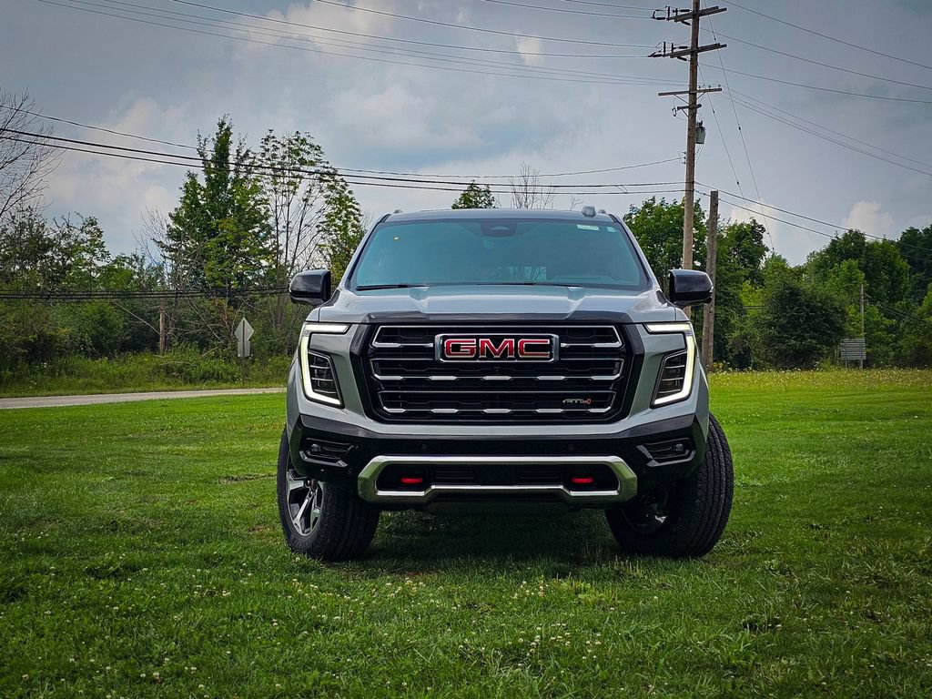 New 2026 GMC Yukon XL AT4 w/ AT4 Premium Plus Package AWD/4WD image 8