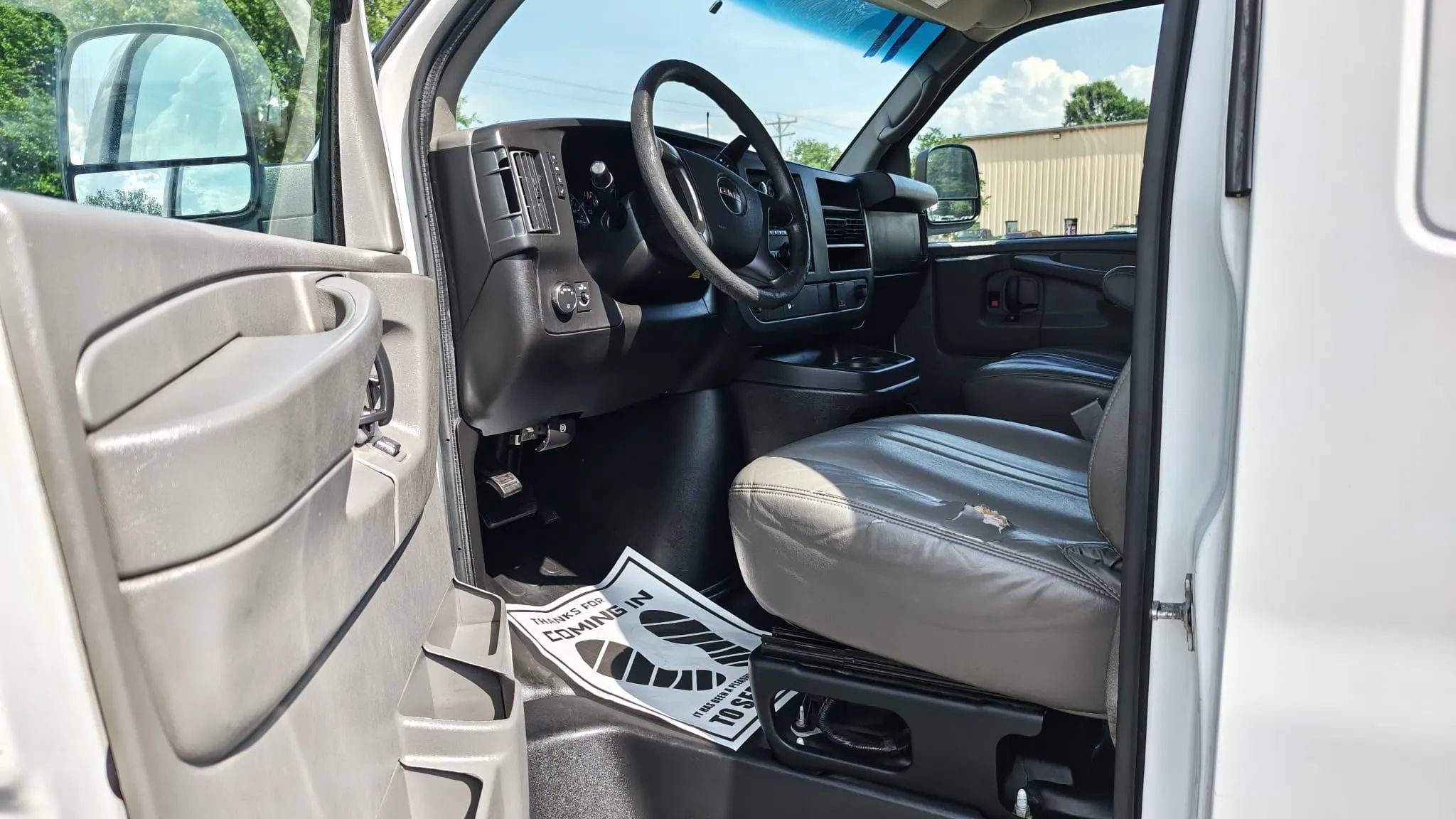 Used 2015 GMC Savana 2500 RWD image 12