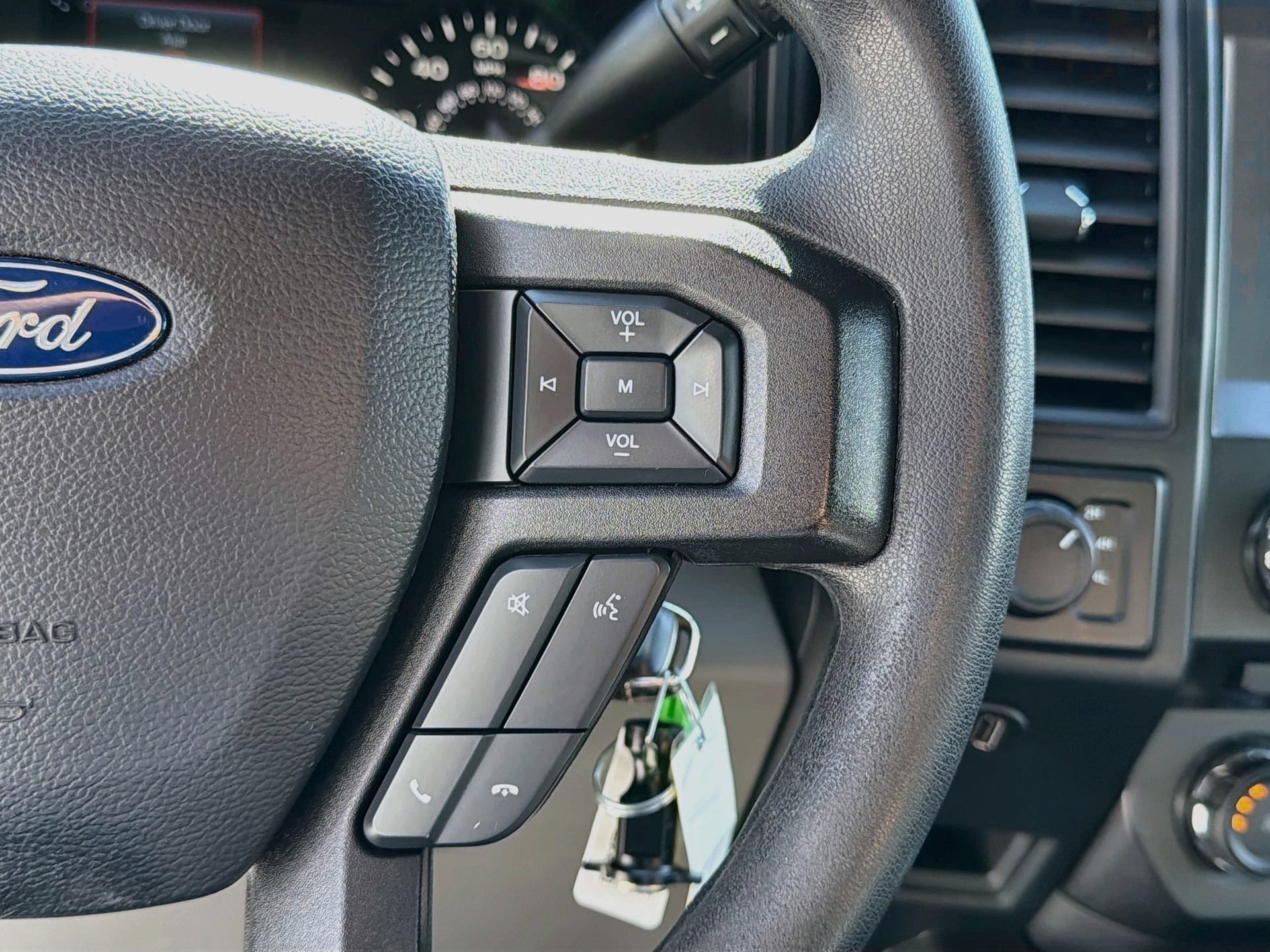 Used 2018 Ford F150 XL w/ Equipment Group 101A Mid AWD/4WD image 33