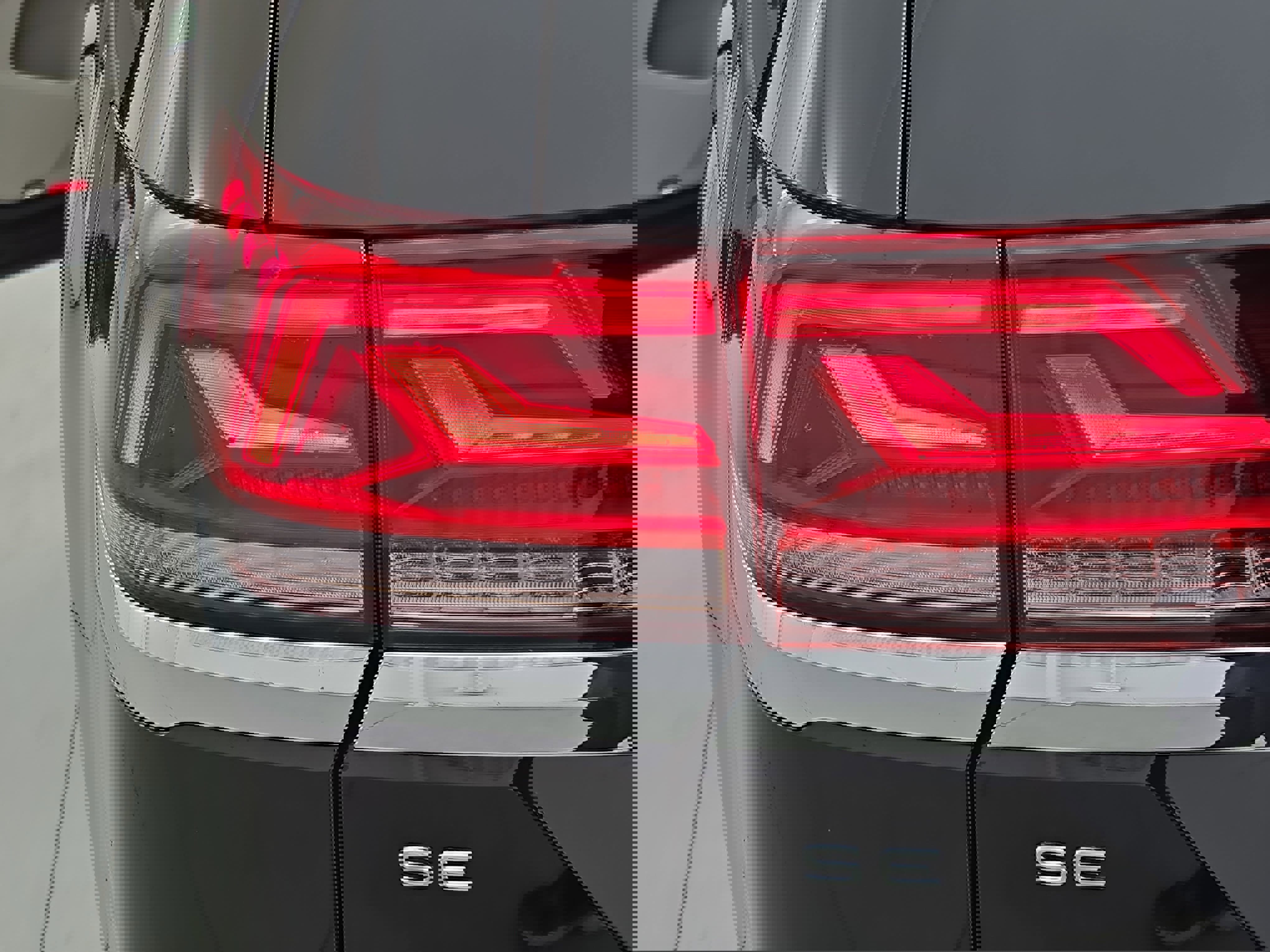 Used 2025 Volkswagen Atlas SE image 36