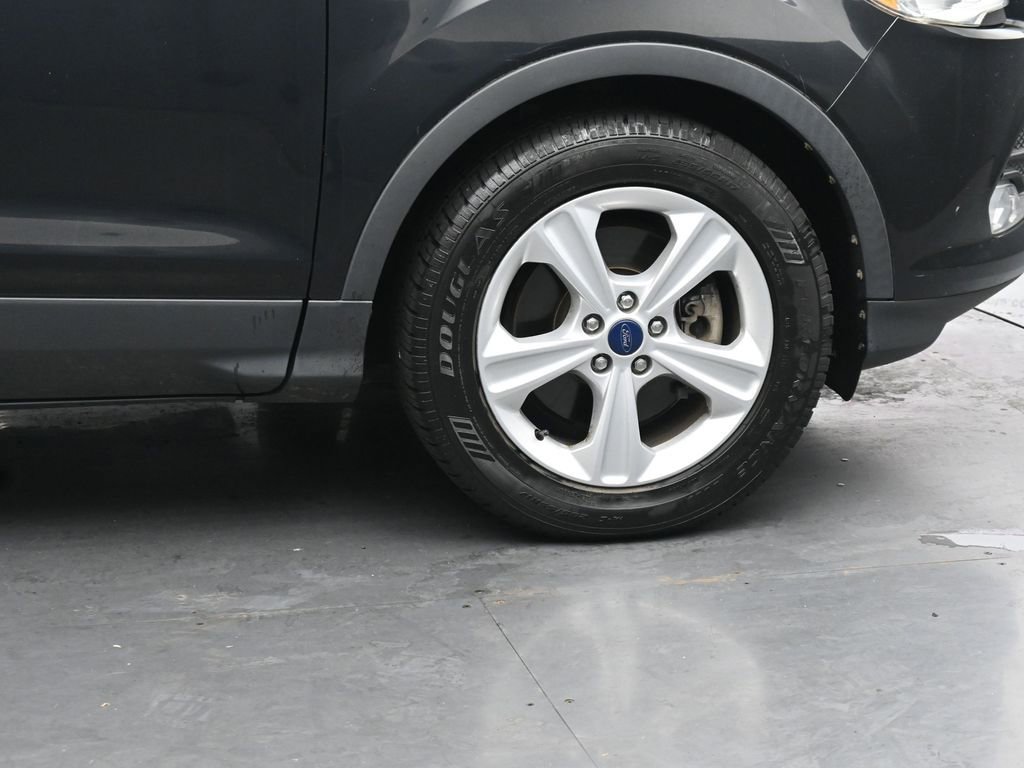 Used 2015 Ford Escape SE image 11