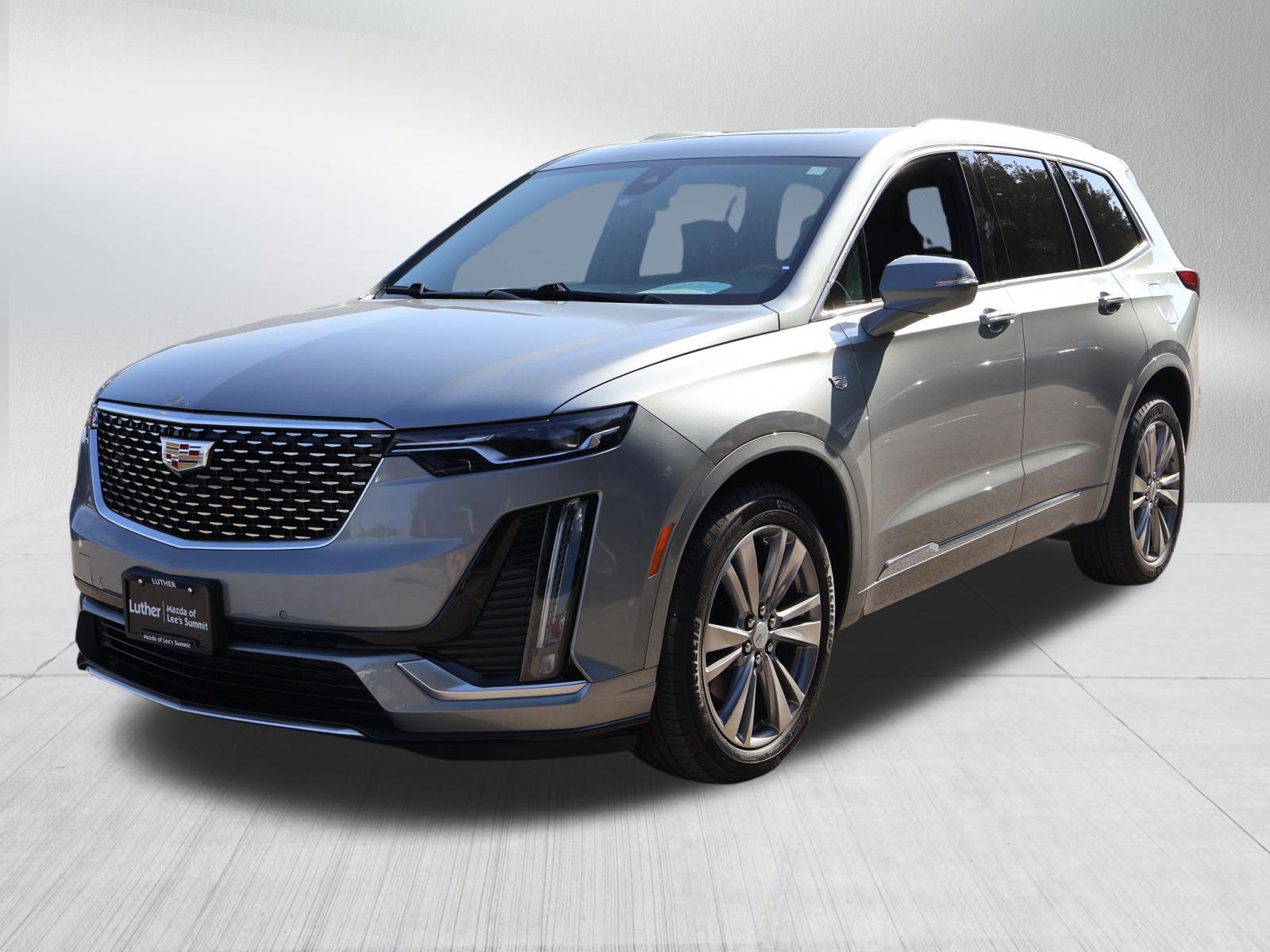 Used 2025 Cadillac XT6 Premium Luxury AWD/4WD image 3