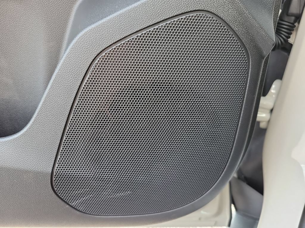 New 2026 Chevrolet Trax ACTIV w/ Sunroof Package FWD image 24