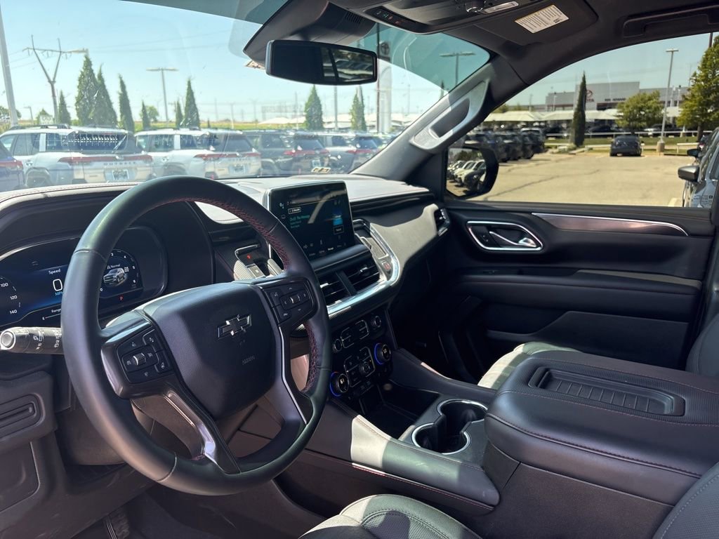 Used 2023 Chevrolet Tahoe RST w/ RST Performance Edition AWD/4WD image 4