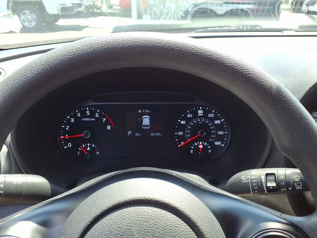 Used 2022 Kia Soul LX w/ Technology Package FWD image 13