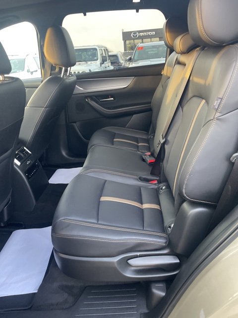 Certified 2025 MAZDA CX-70 3.3 Turbo S w/ Premium Package image 24