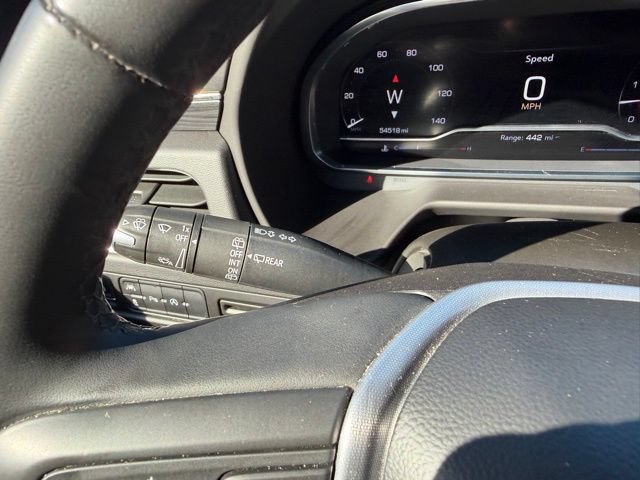 Certified 2024 GMC Yukon XL SLT AWD/4WD image 24