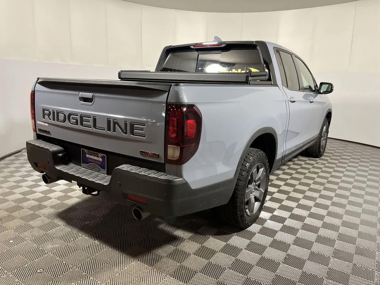 Used 2025 Honda Ridgeline TrailSport image 7