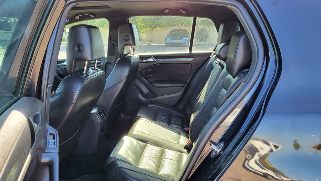 Used 2014 Volkswagen GTI Driver's Edition FWD image 22